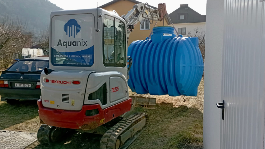 Rychlá instalace podzemní nádrže na dešťovou vodu Aquastay 5000 l